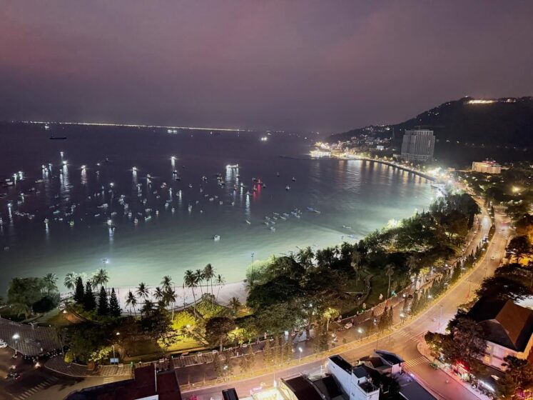 ヴンタウビーチ
Thành phố Vũng Tàu